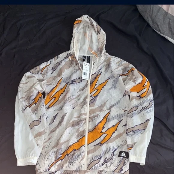 Trvl tiger camo windbreaker